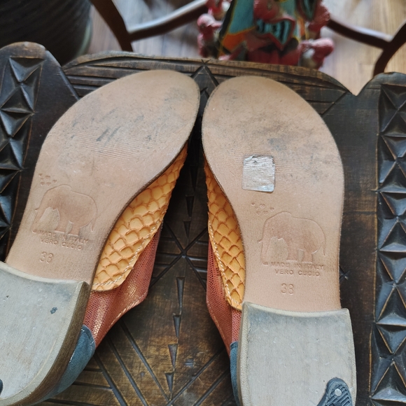Elegant Women\'s Orange and Gray Flats